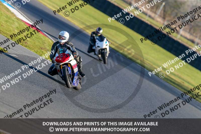 PJM Wedding Photography;enduro digital images;event digital images;eventdigitalimages;mallory park;mallory park photographs;mallory park trackday;mallory park trackday photographs;no limits trackdays;peter wileman photography;racing digital images;trackday digital images;trackday photos